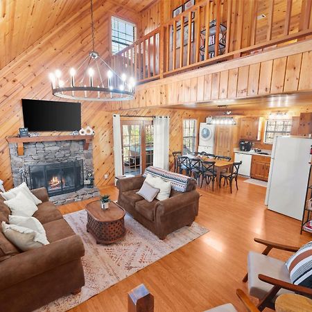 Firefly Lodge - Cozy 4 Bedroom Cabin Minutes To Helen Sautee Nacoochee Eksteriør bilde